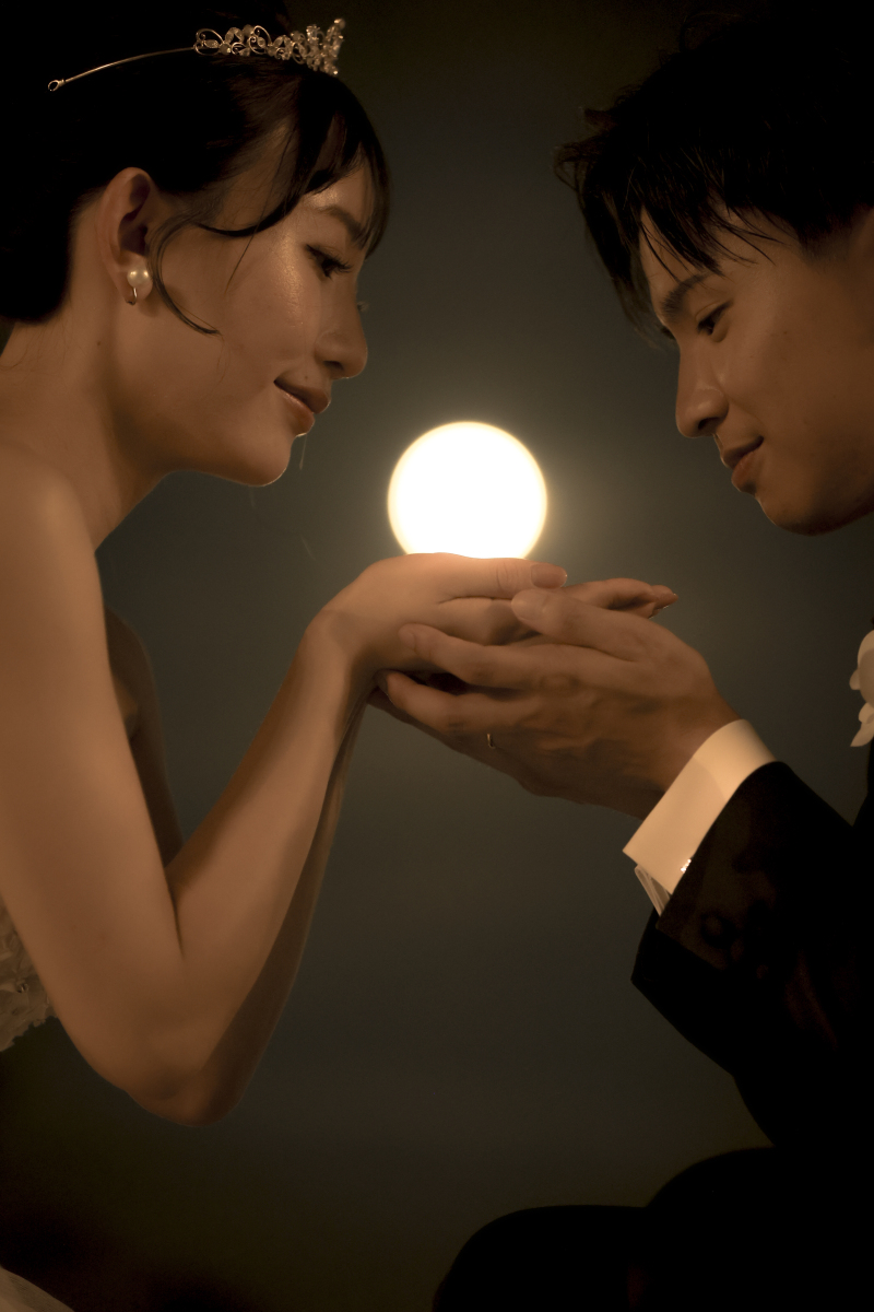 お月様を持って