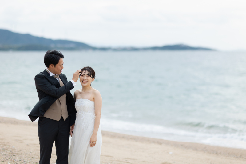 洋装はビーチへ