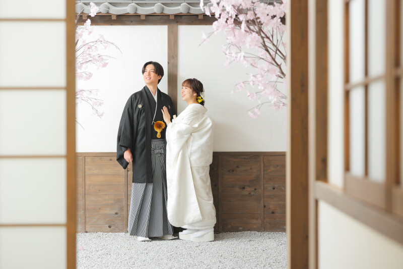 目線を外して・・・