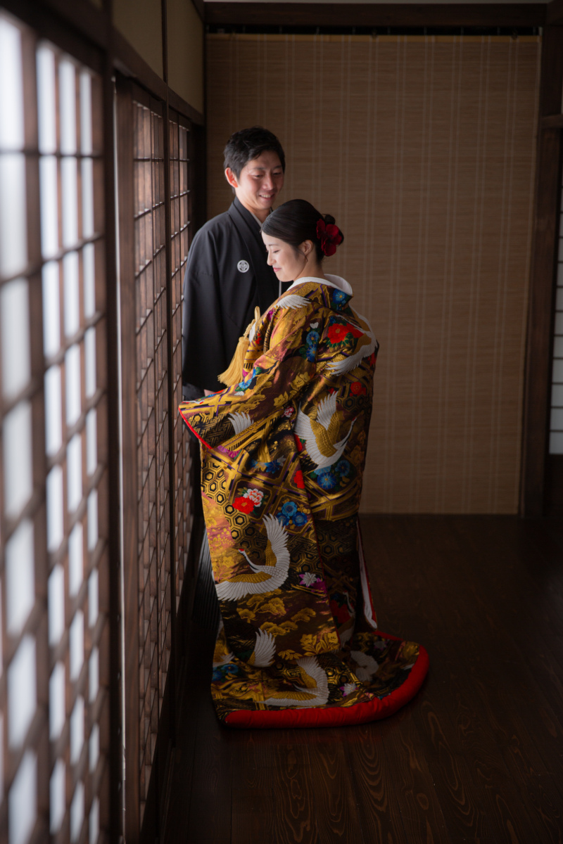 立ち姿のカットも!