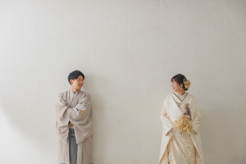 白壁で撮るナチュラルなお写真も♡