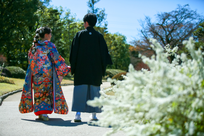 お二人ならんでゆっくりお散歩気分