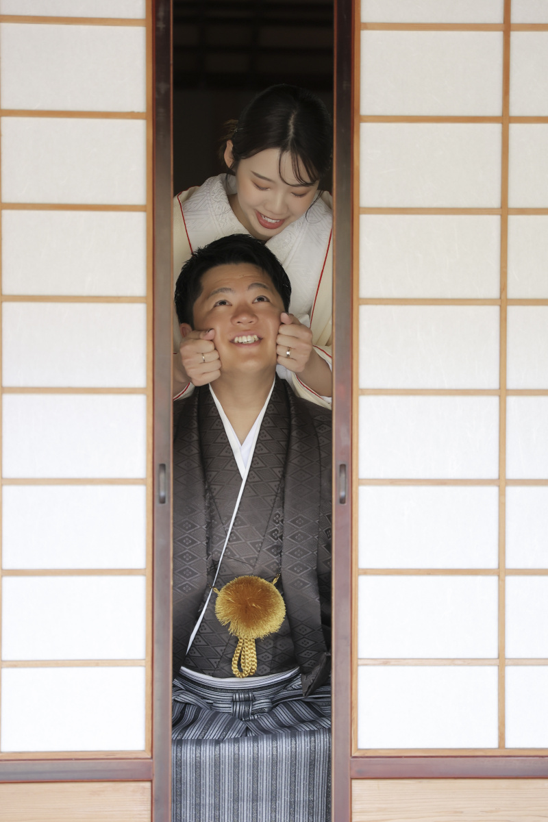 新婦様から新郎様にむぎゅー