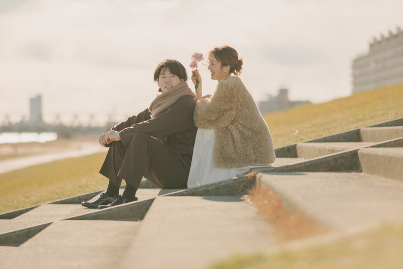 お二人並んで。