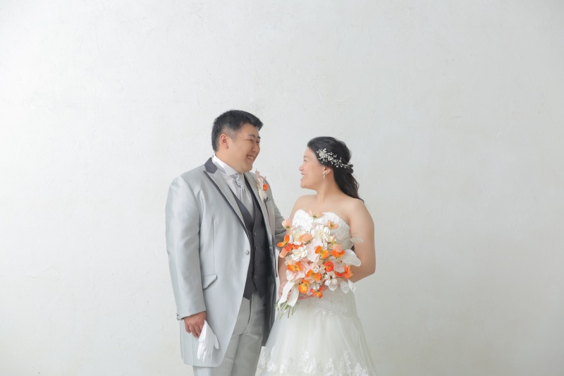 お互いを見つめあってにっこり