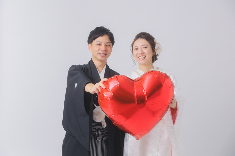 アイテムをたくさん使ったカラフルなスタジオ撮影!