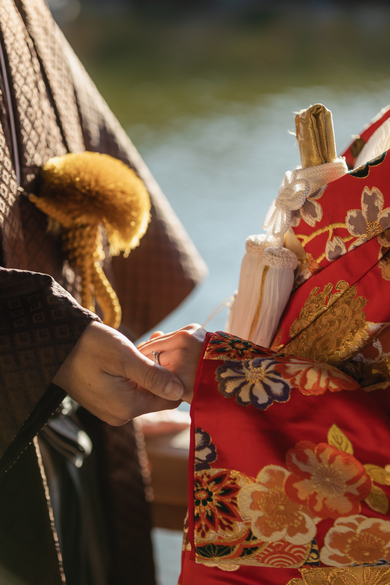 手元の写真も。