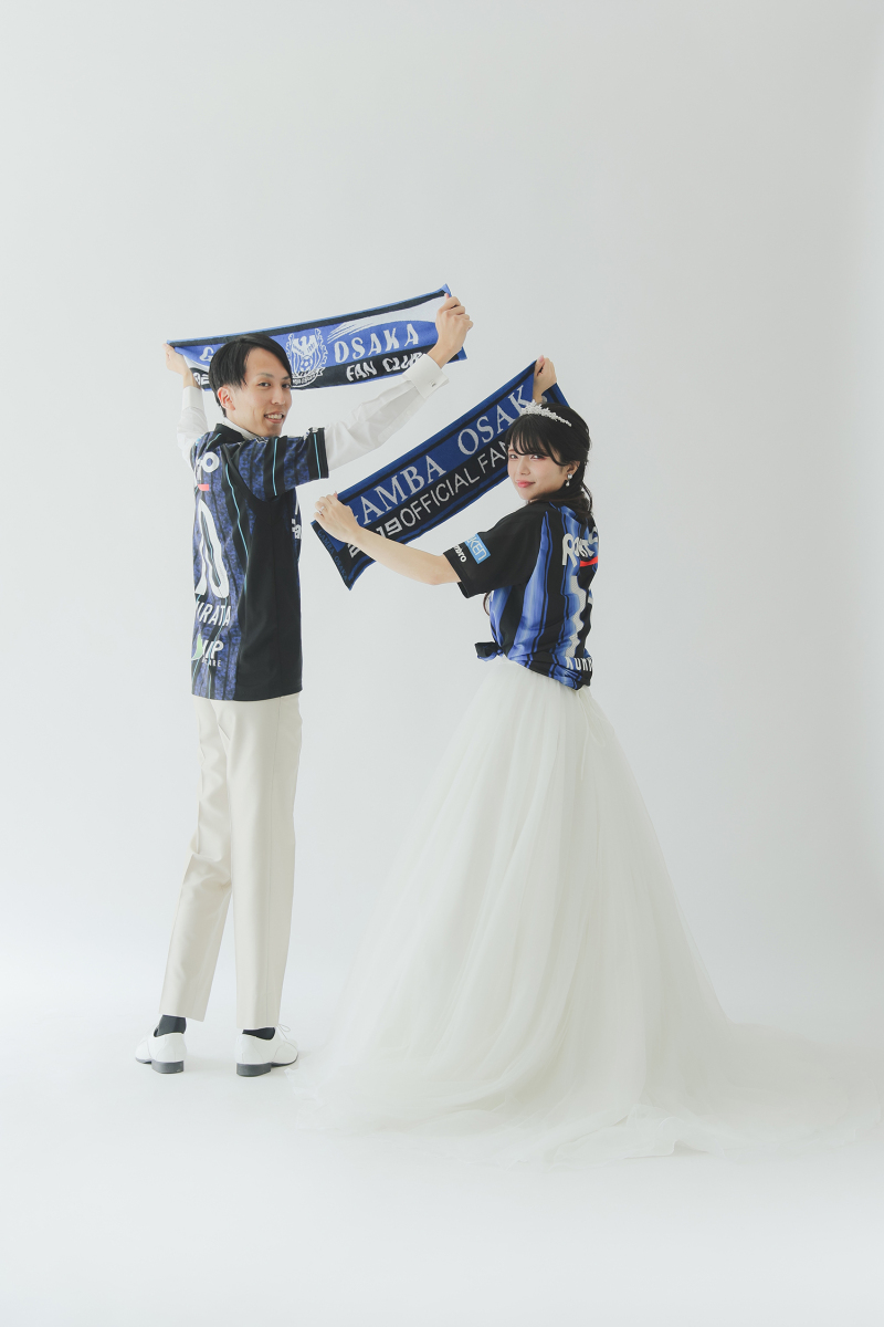 ユニーフォムと!