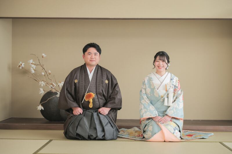 感謝を伝える、晴れやかな正座