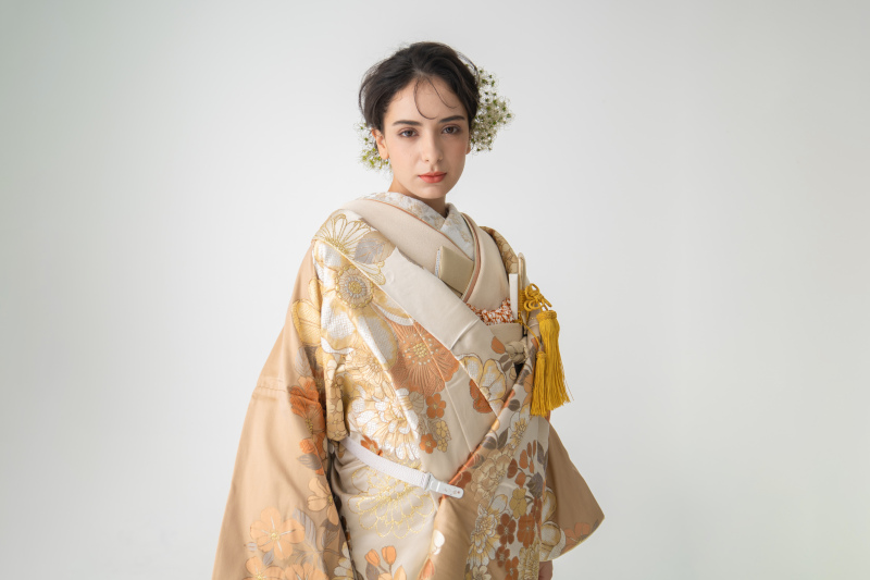 STUDIO TVB 梅田店（スタジオTVB）_色打掛・着物が豊富