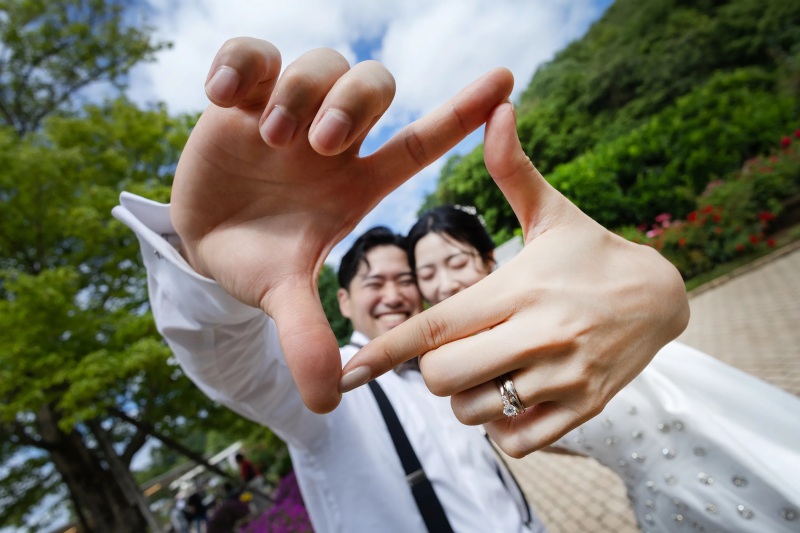 写真が苦手な方でも、残しておきたい瞬間があって笑うのが苦手と思っていても笑顔な瞬間があって撮っている間も楽しい時間であってほしい。