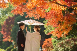 今だけ！紅葉シーズン料金無料◇大仙公園ロケーション撮影◇衣装＋ヘアメイク＋髪飾り+草履*写真データ(小顔/美肌/美整補正)