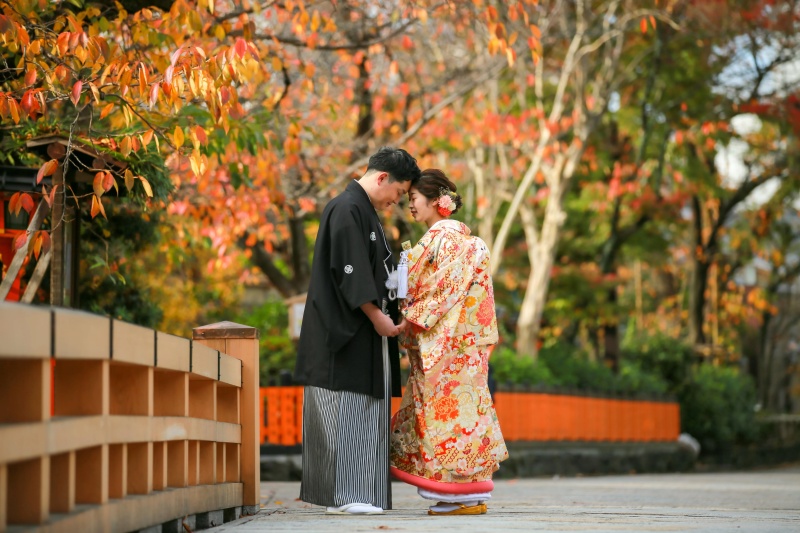 ◇京都エリア【祇園ロケーション】衣装+ヘアメイク+髪飾り+草履/写真全データ納品/レタッチ修正