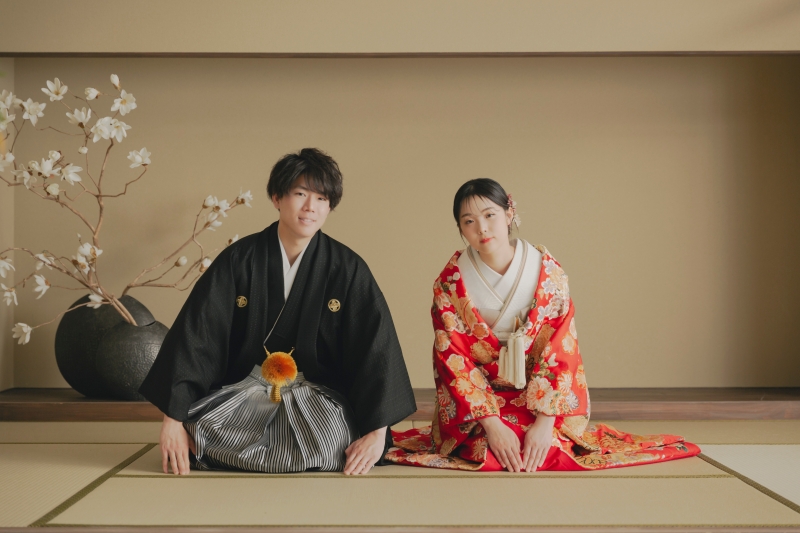 お得なプレゼント特典付き☆《中之島公園＋和庭園スタジオ》和装もドレスも両方楽しめる♬ヘアメイク+小物+写真全データ(美整補正)