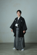紋付：黒　袴：仙台平