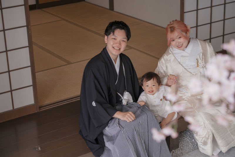 縁側で上手に座れたね!