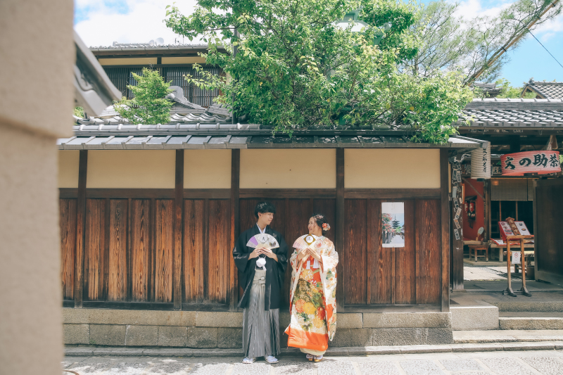 建物と緑のコントラストが一番綺麗に映える季節！
