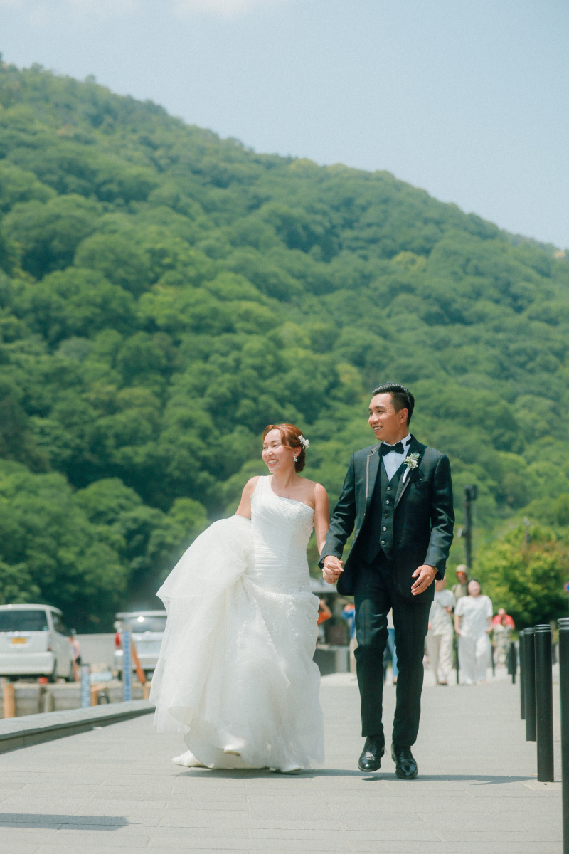 洋装に着替えて嵐山へ