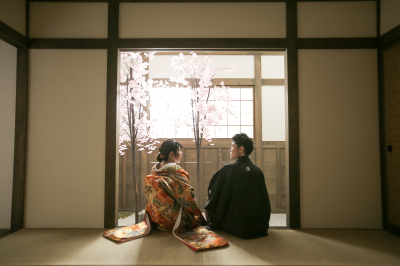 おふたりの幸せそうな様子が素敵です。