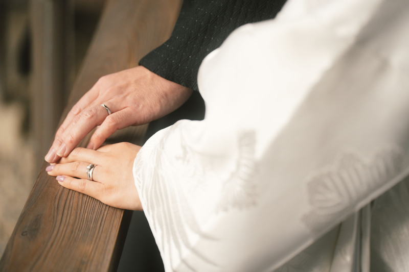 二人の約束の形も、光をうけてさらに輝きます