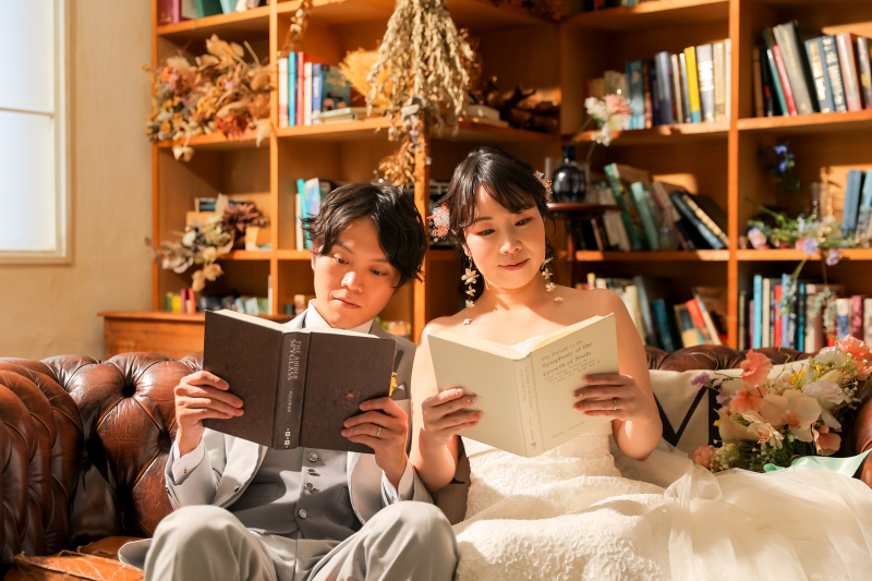 最後はライブラリー風の背景で