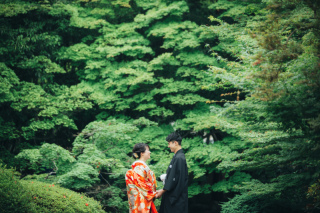 歴史ある建物と、緑溢れる日本庭園