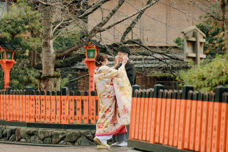 和装に着替えて祇園の街へと撮影は続きました。