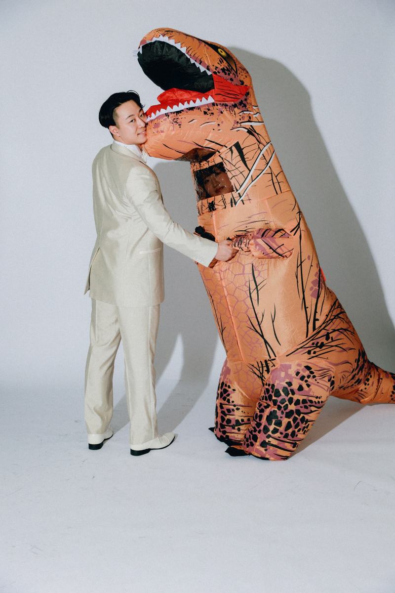 新婦様が恐竜に？！