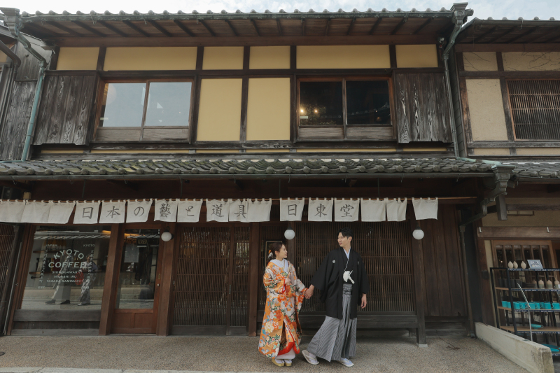 京都の街なみをお散歩しながら