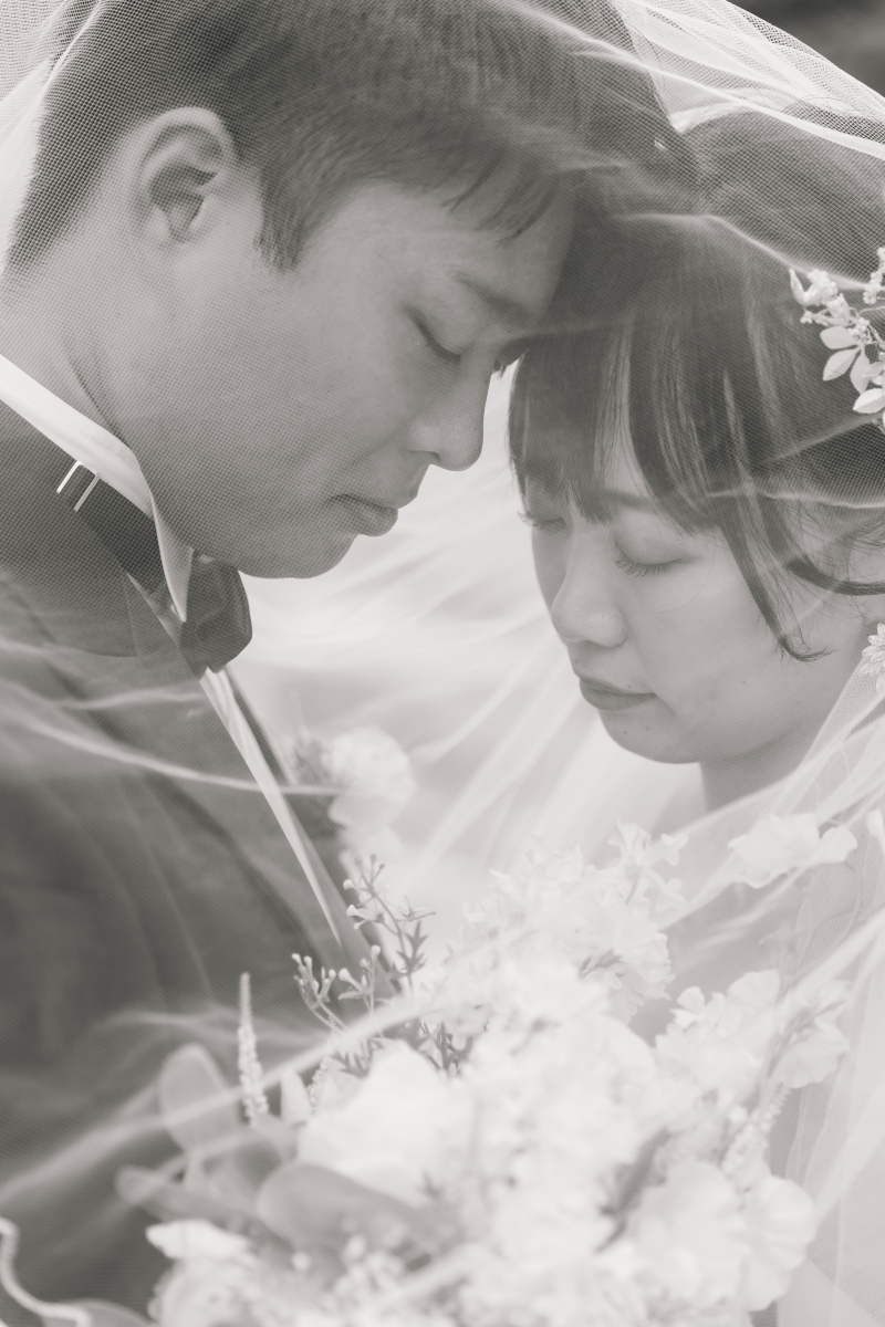 ヴェールをつかって。