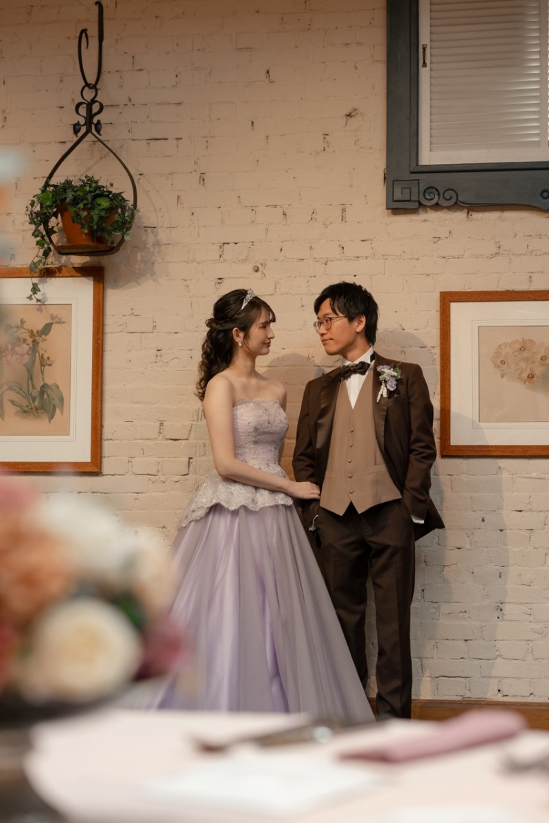 新婦様はカラードレスにお召し替え