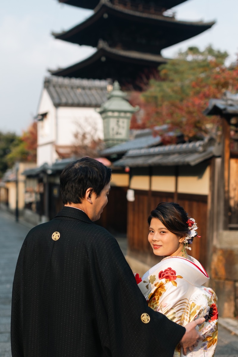 朝日に照らされて。