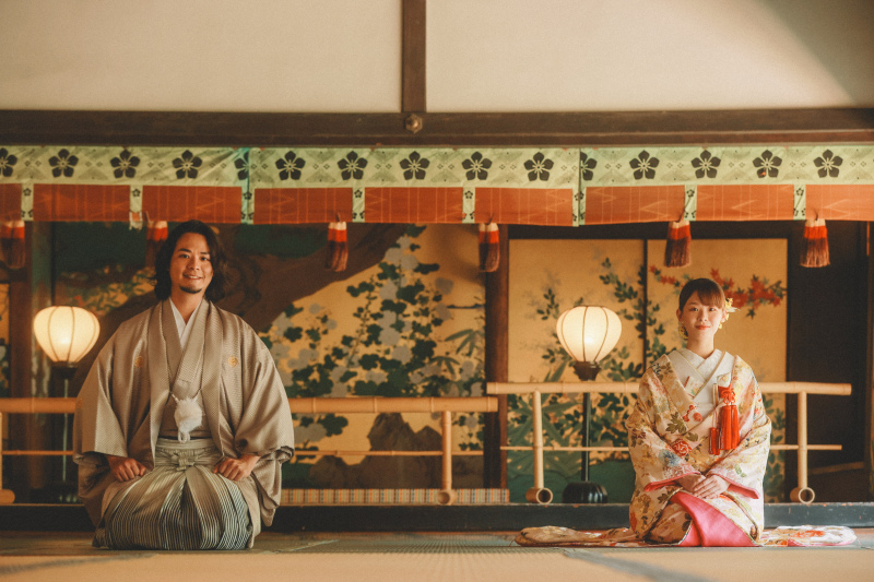 最後には、お二人にお正座のポーズ