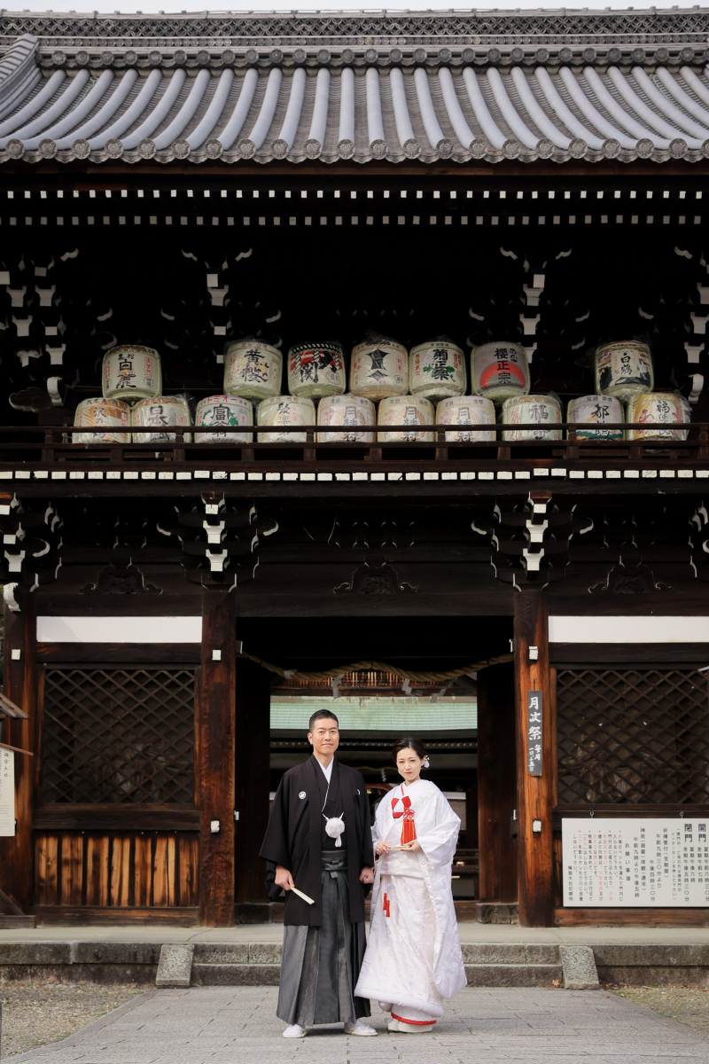 少しまじめな雰囲気で。