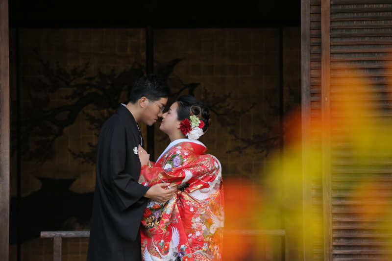 歴史を感じさせる深いブラウン