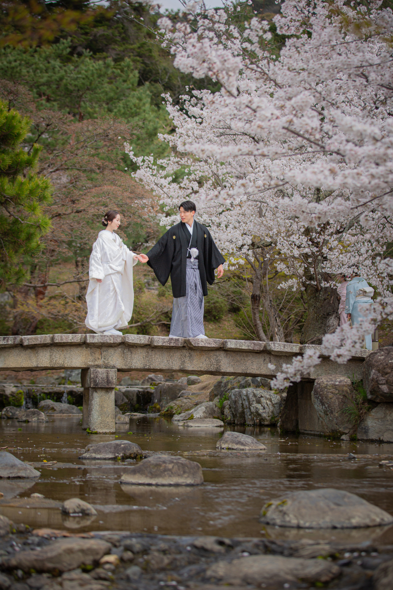 もちろん婚礼撮影らしくしっとりとしたシーンも◎