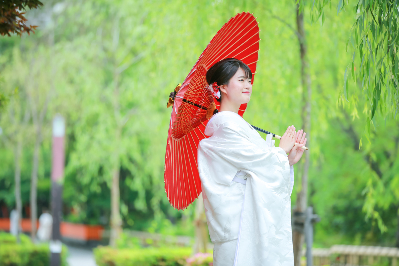 初夏の祗園、新緑のなかで。