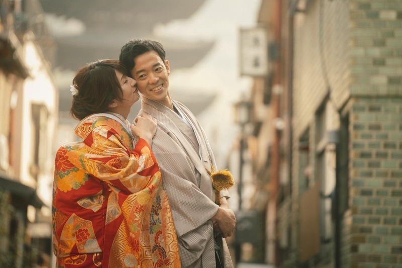 ぐっと二人の距離をつめたこんなカットも♡