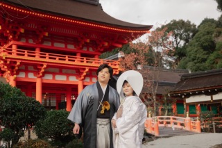 歴史ある上賀茂神社で紅葉撮影