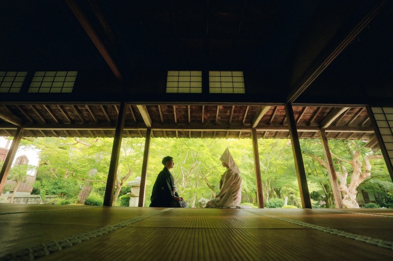 中では和装らしいお写真も