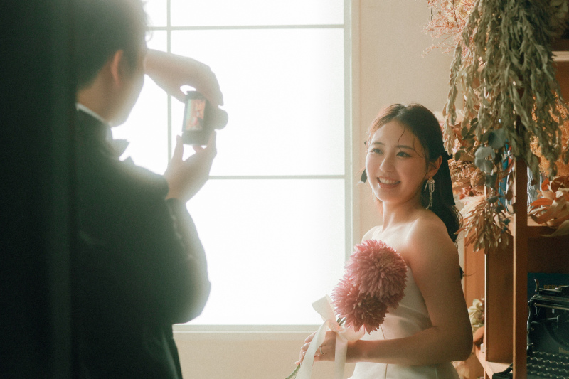 新婦様専属カメラマン？