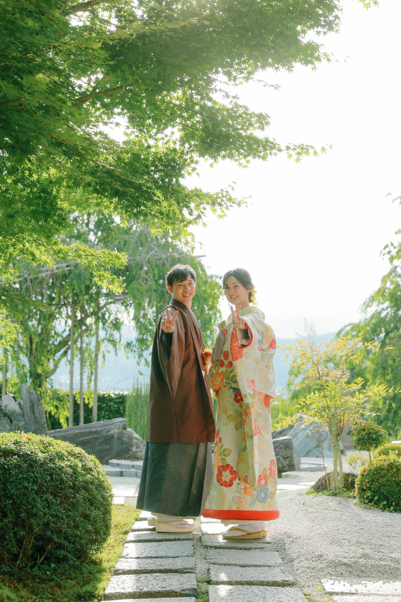 そして撮影の最後には、お二人でピースサイン