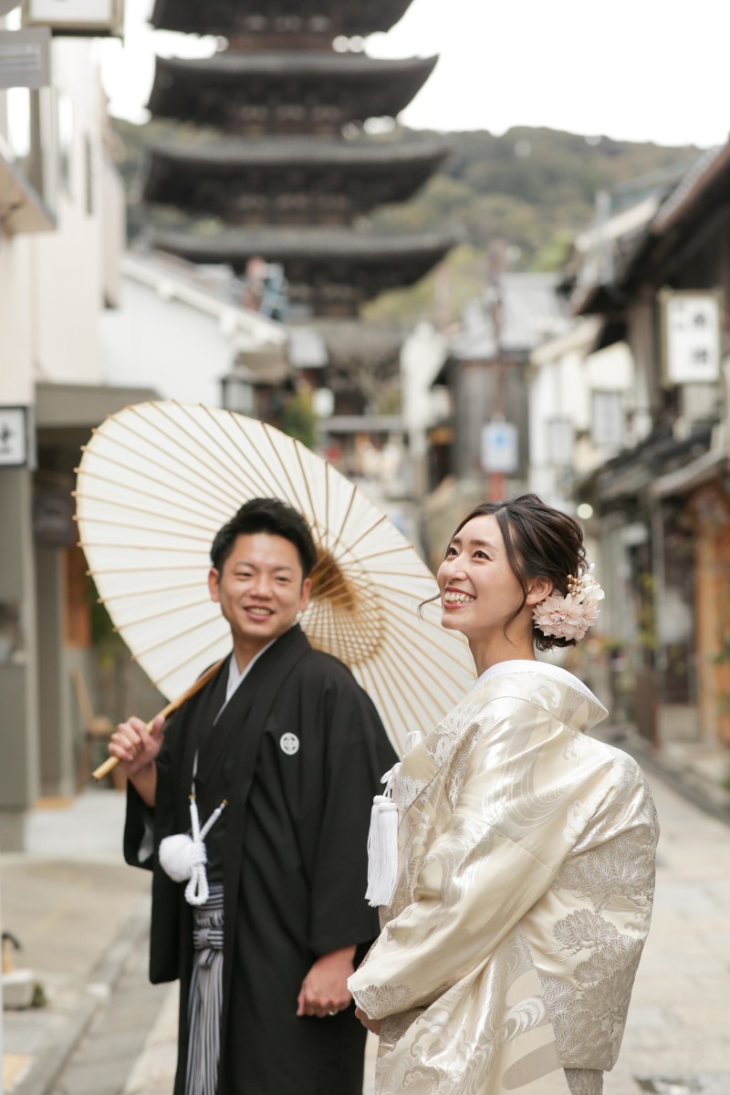 五重の塔を背景に!