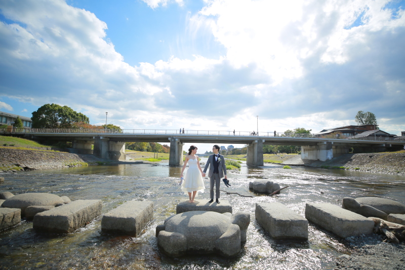 亀石にちょこんと♪