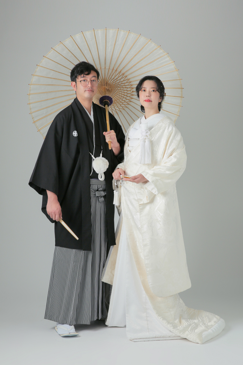 和傘と末広を持って♪