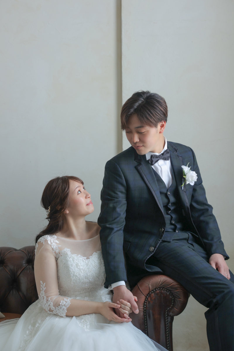 新郎様に手すりにかけていただいてのソファカット