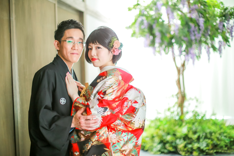 藤の花で初夏のイメージを。