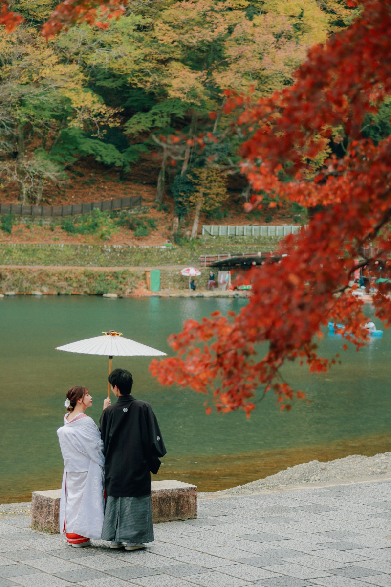 移動して川の近くにも