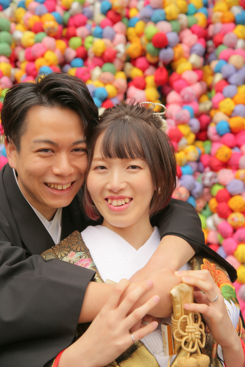 庚申堂のくくり猿の前で♪