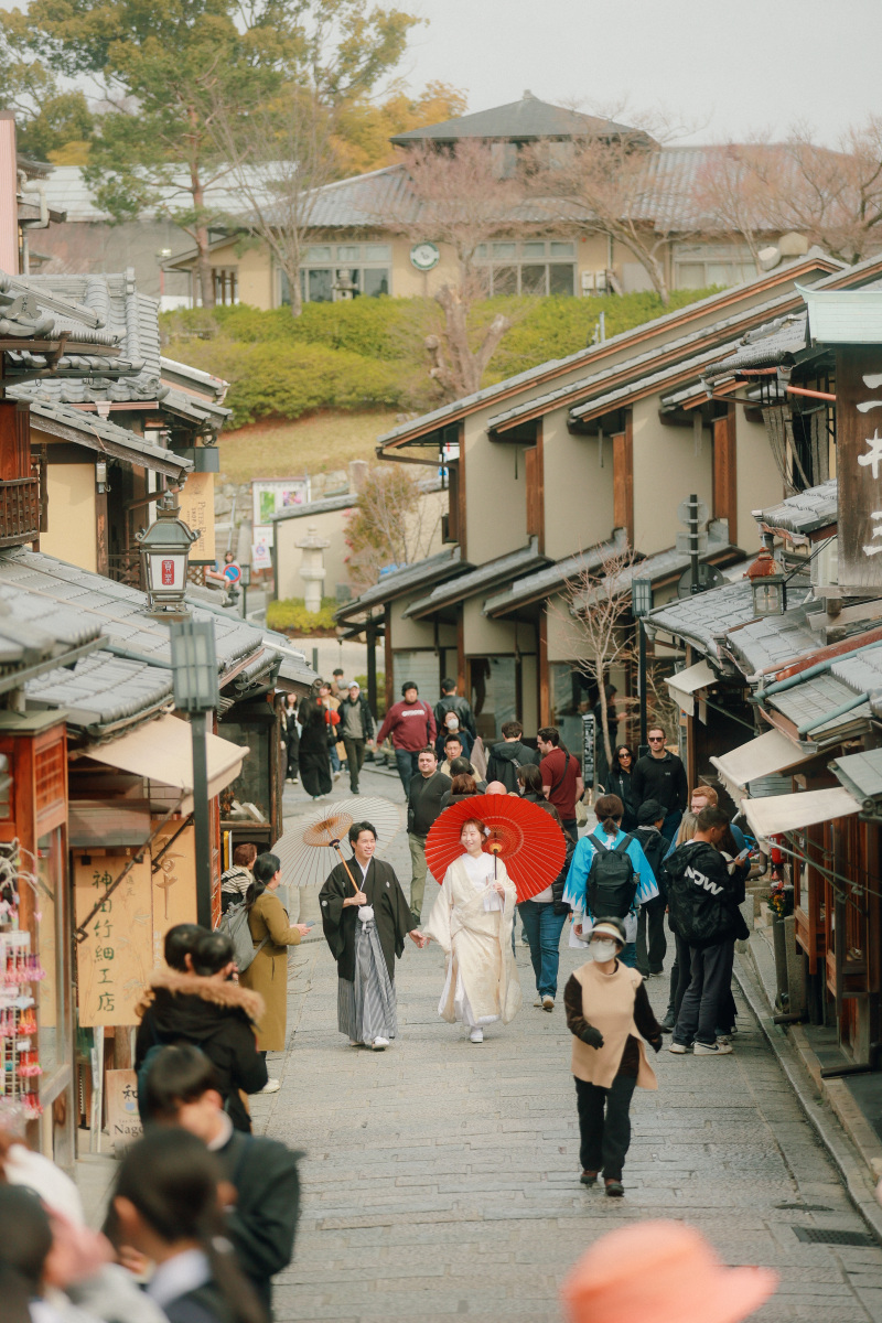まずは二年坂で京都らしく